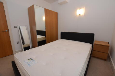 Bedroom (2)