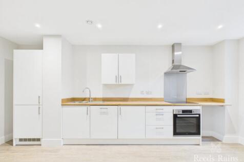 Open Lounge/Kitchen