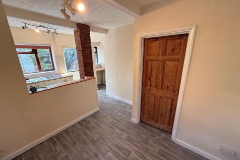 Park Avenue, Loughborough, LE11 photo 3