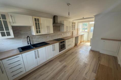 Staindale Road, Thornaby, Stockton-on-Tees photo 4