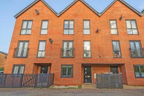 Aylesbury, HP19 - property photo