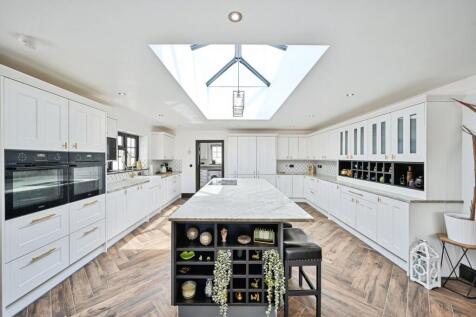 Kitchen /Family Room