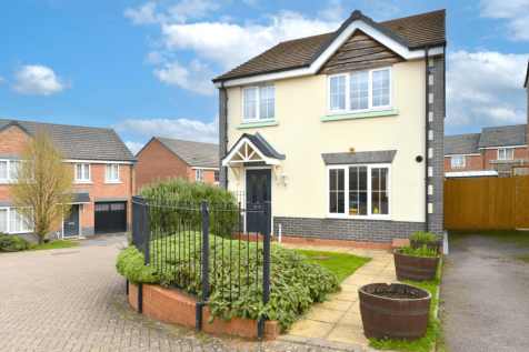 4 Bed Unfurnished Detached