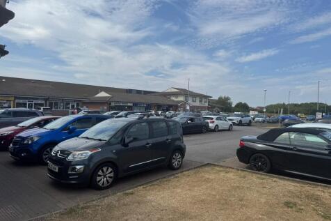 Retail Property (Shopping Centre) to rent Image 4