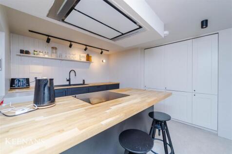 Flat below 500 6.jpg