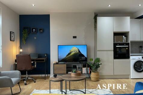 Aspire Benfleet1002.jpg