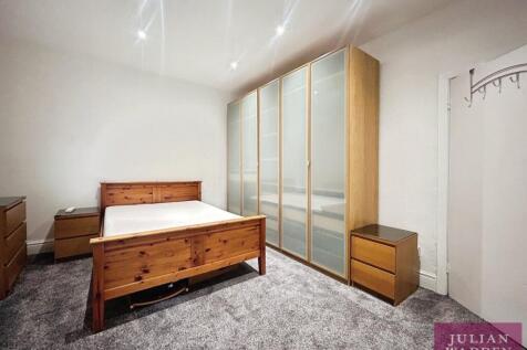 Wellington Road North, Heaton Chapel, Stockport, SK4 photo 5