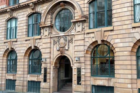 5 bed, 4 bath Apartment in Manchester - Photo 34