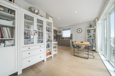 22-681cd77c410af-...