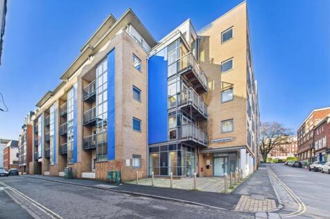 12 - Modern Flat for Auction, King Square Avenue, 