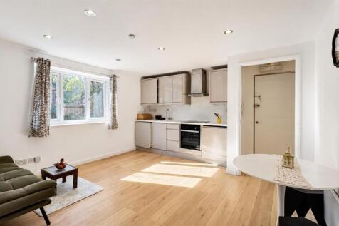 Jade Close, 1 bed For Sale By Barrain London Estat