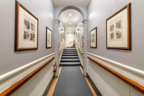 Talbot_House_hall...