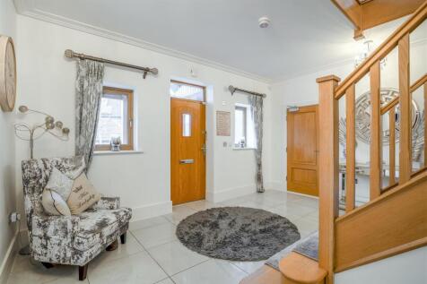 8677273-interior04.jpg