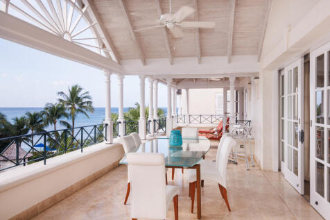 Schooner Bay 303