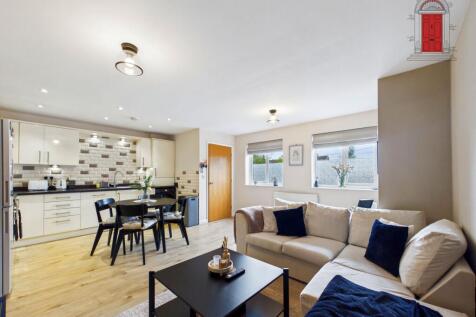 Open Plan Lounge and Kitchen