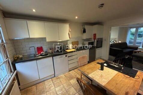 hyde-park-terrace-ls6-1bj-1061086