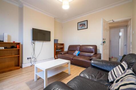 Living Room_.jpg
