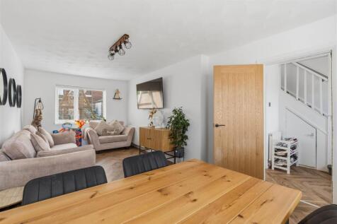 97 Grant Road, Exhall (18 of 28).jpg