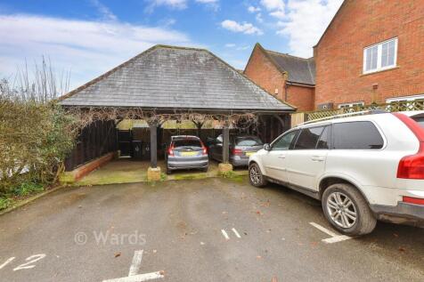 Driveway/Parking