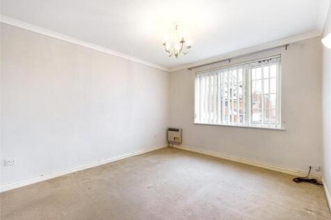 Kirkstone Court, Brierley Hill photo 4