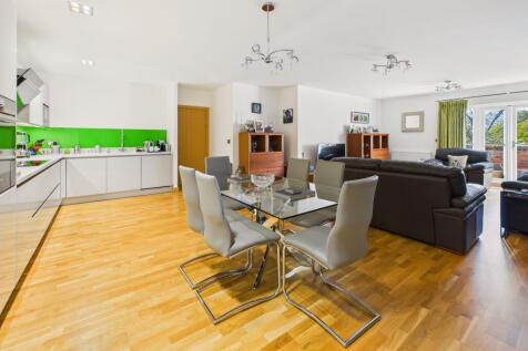 Sitting/kitchen/diner
