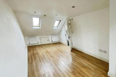 Wellington Road, London, E7 photo 3