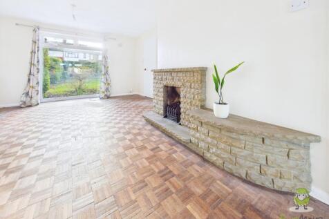 CAM01543G0-PR0168-STILL027