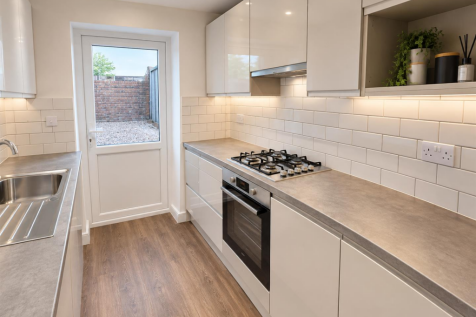 Kitchen 2.png