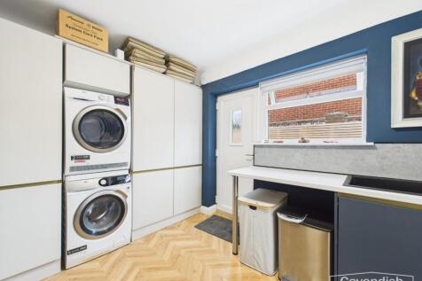 UTILITY ROOM/BOOT ROOM