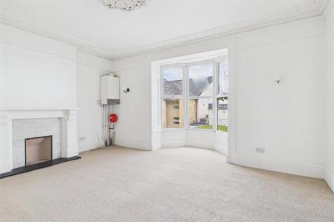 FFF, 25, Meridian Road- Living Room