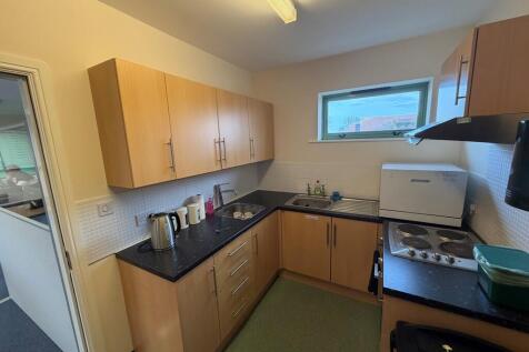 Office to rent Image 6