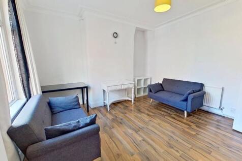 28-kelsall-gardens-09292025100707
