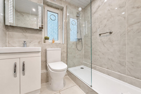 Shower Room/ WC