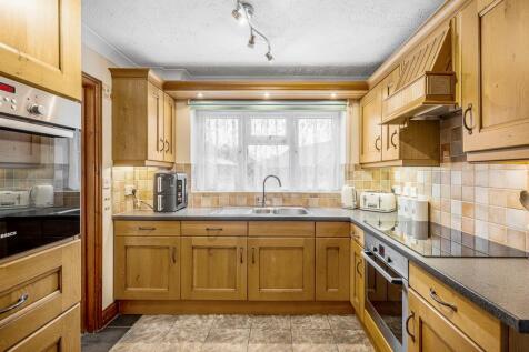 7 Aalsmeer Rise (Spalding)-16.jpg