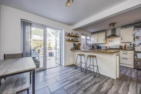 Allendale Avenue, Emsworth-PorticoMarketing-Nexa-1
