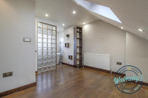 Ensuite to top floor bedroom