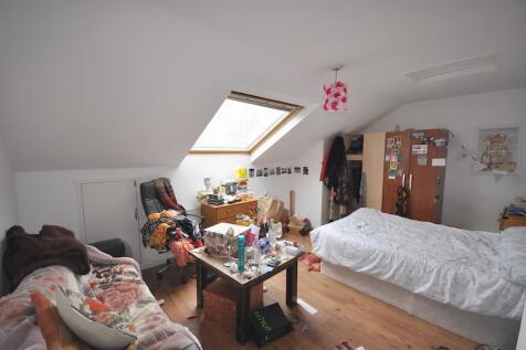 bedroom1.jpg