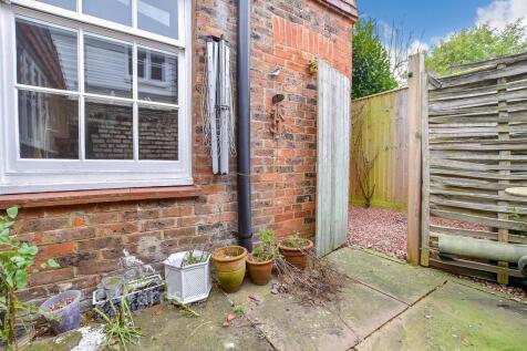 Patio / Decking