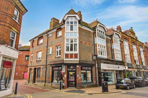 Flat 2, Bankside, Brock Lane, Maidenhead, SL6 1LP