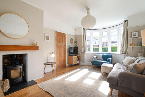 Open Plan Living / Dining