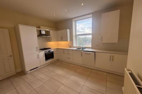 Flat 1, 56 Huddersfield Road, Elland photo 4