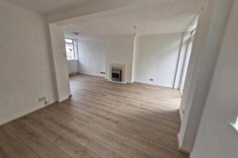 Sutherland Avenue, Mount Nod, Coventry photo 3