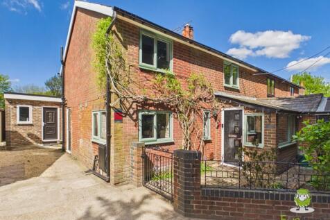 EweMove Basingstoke - 6 Victoria Place