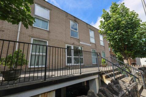 St Christophers Court