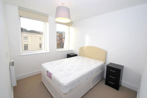 The Forbury, Reading, Berkshire, RG1 photo 5