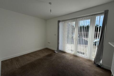 Flat 3 Beach Heights  photo 4