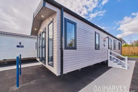 Exterior of the Sunseeker Sandgate Holiday Lodge a