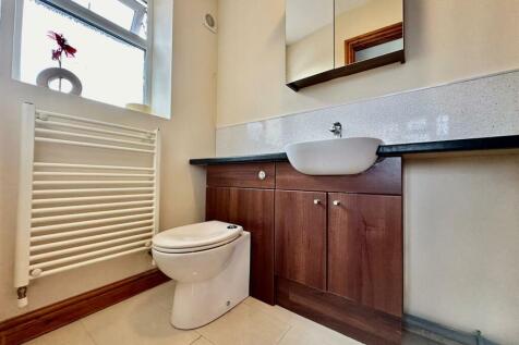 WhatsApp Image 2024-12-09 at 13.59.06_393b611c.jpg