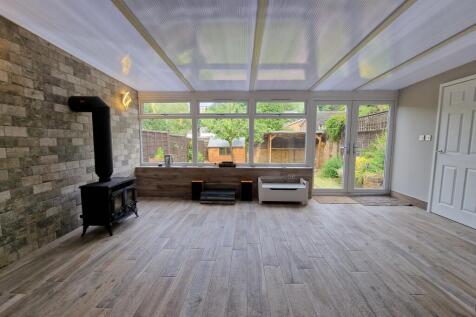 Bramstead Avenue, Compton, Wolverhampton, WV6 photo 5
