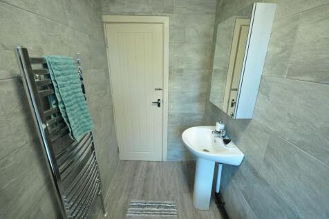 Meadow View, Hyde Park, Leeds LS6 1JQ photo 4